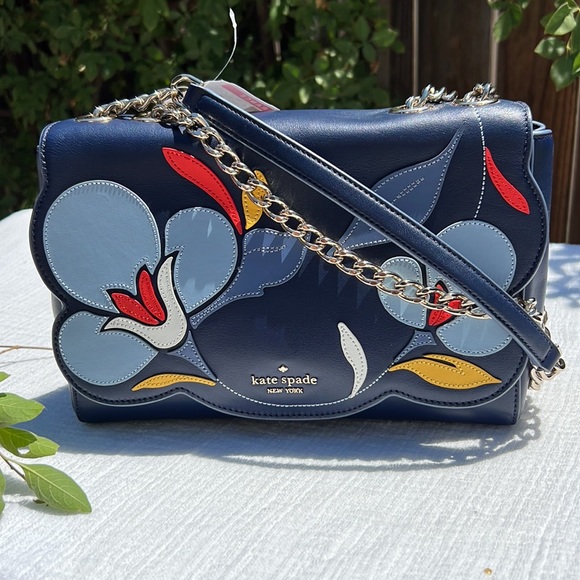 Kate Spade New York. BRIAR LANE FLORAL QUILTED EMELYN SHOULDER BAG 💙😍 - Picture 2 of 16